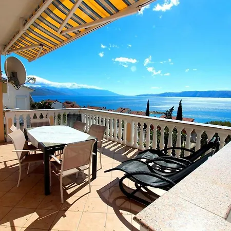 Apartment In Mit Grill, Garten Und Terrasse *